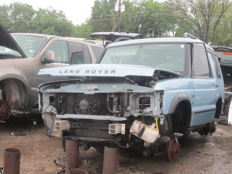 Illustration for article titled Lookin' through a junkyard